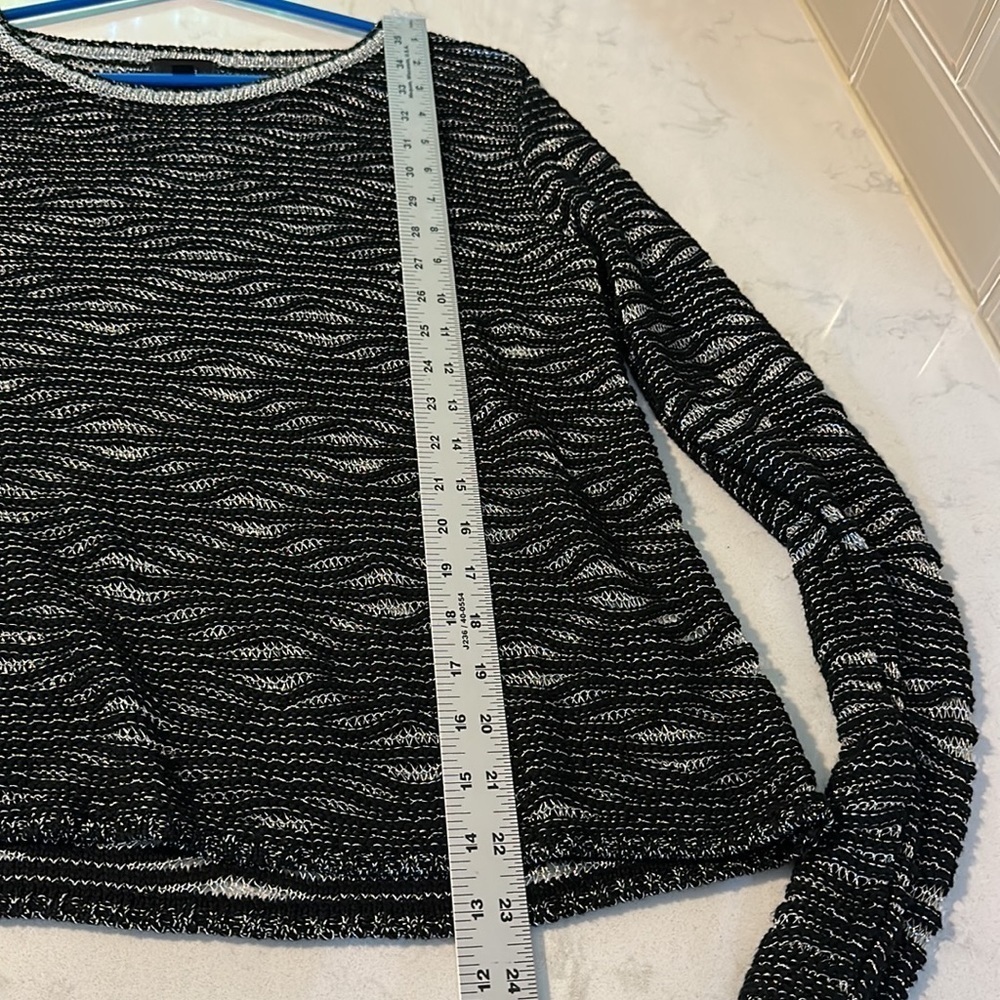 Fate Black and Silver Metallic sweater size small - Picture 8 of 9